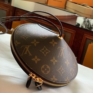 LOUIS VUITTON TOUPIE LV Monogram UFO M44592
